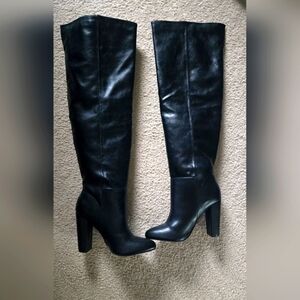 NWOB JustFab Geraldine Black Wide Calf Over the Knee Boots Size 7.5